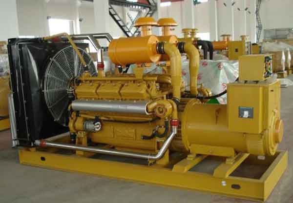 德州汽油发电机组电瓶的保养周期是多久？